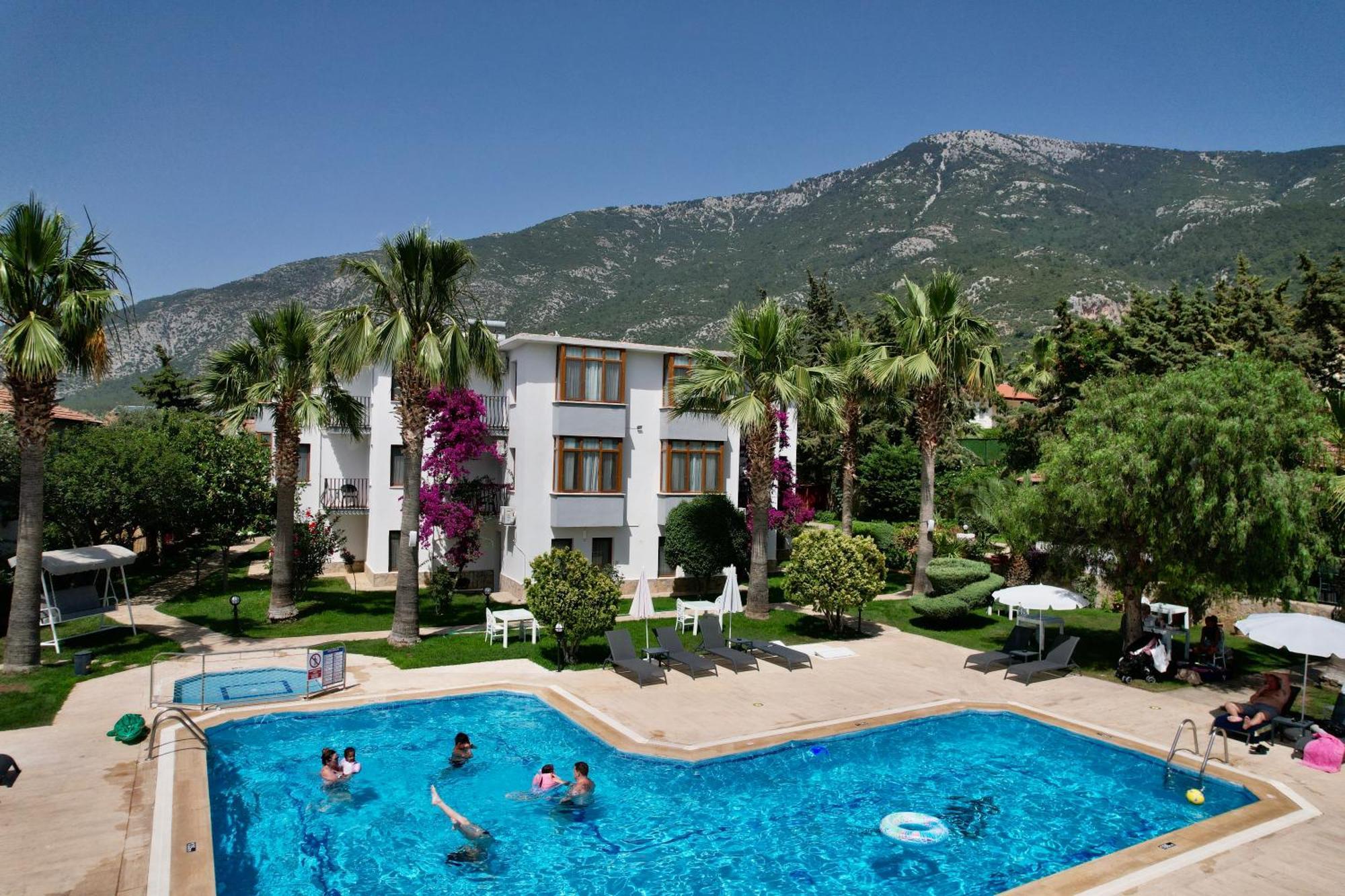 Carrington Suites Oludeniz Bagian luar foto